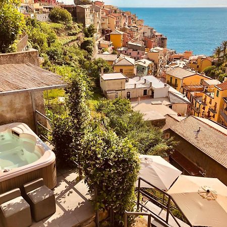 La Torretta Lodge مانارولا المظهر الخارجي الصورة